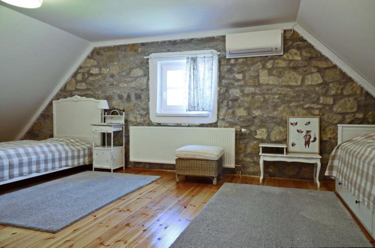 Nemespecsely Udvarhaz Apartmán